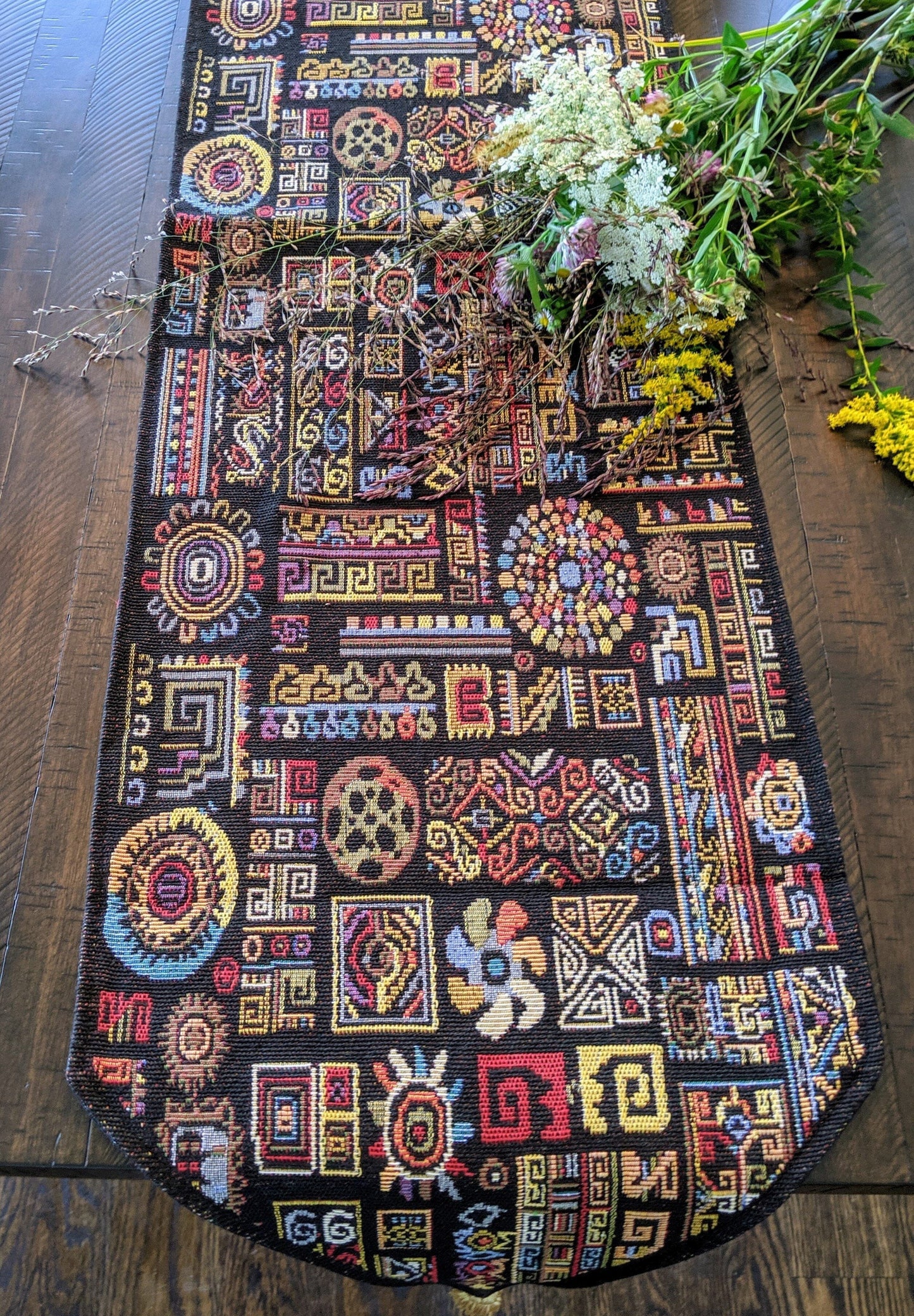 DaDa Bedding Ethnic Ornaments Geometric Black Elegant Woven Tapestry Dining Table Runner (18118)