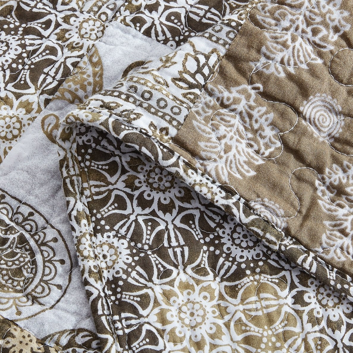 DaDa Bedding Bohemian Olive Brown Moroccan Paisley Floral Filigree Patchwork Cotton Bedspread Set (JHW-885)