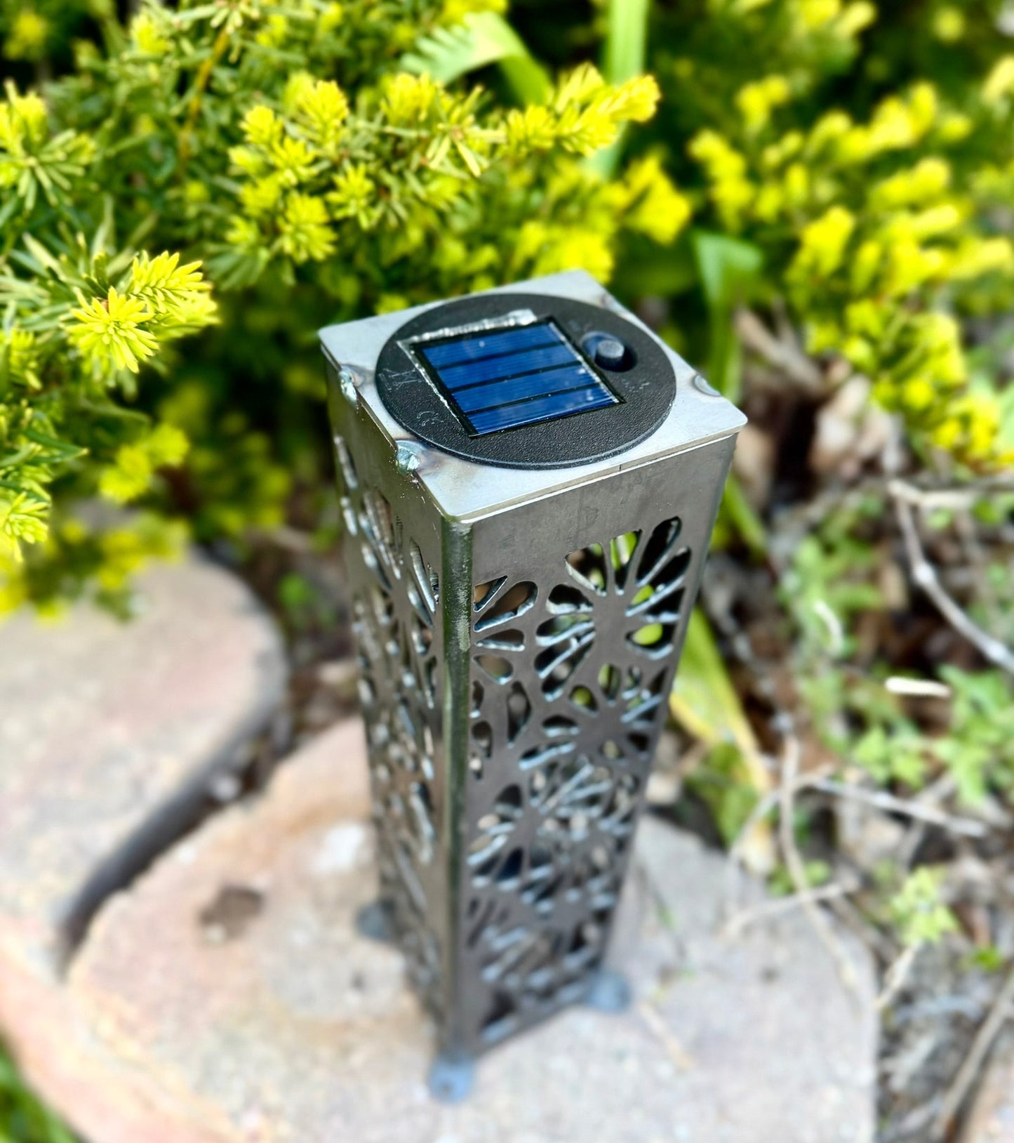 Floral Burst Steel Luminary Pillar | Multiple Sizes