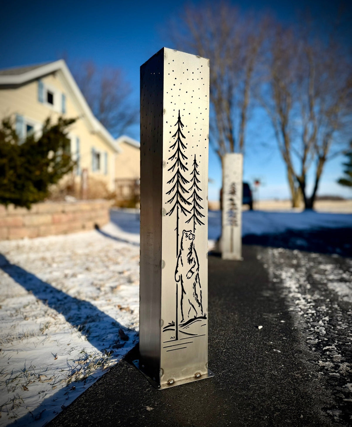Timberline Grizzly Solar Pillar - Steel