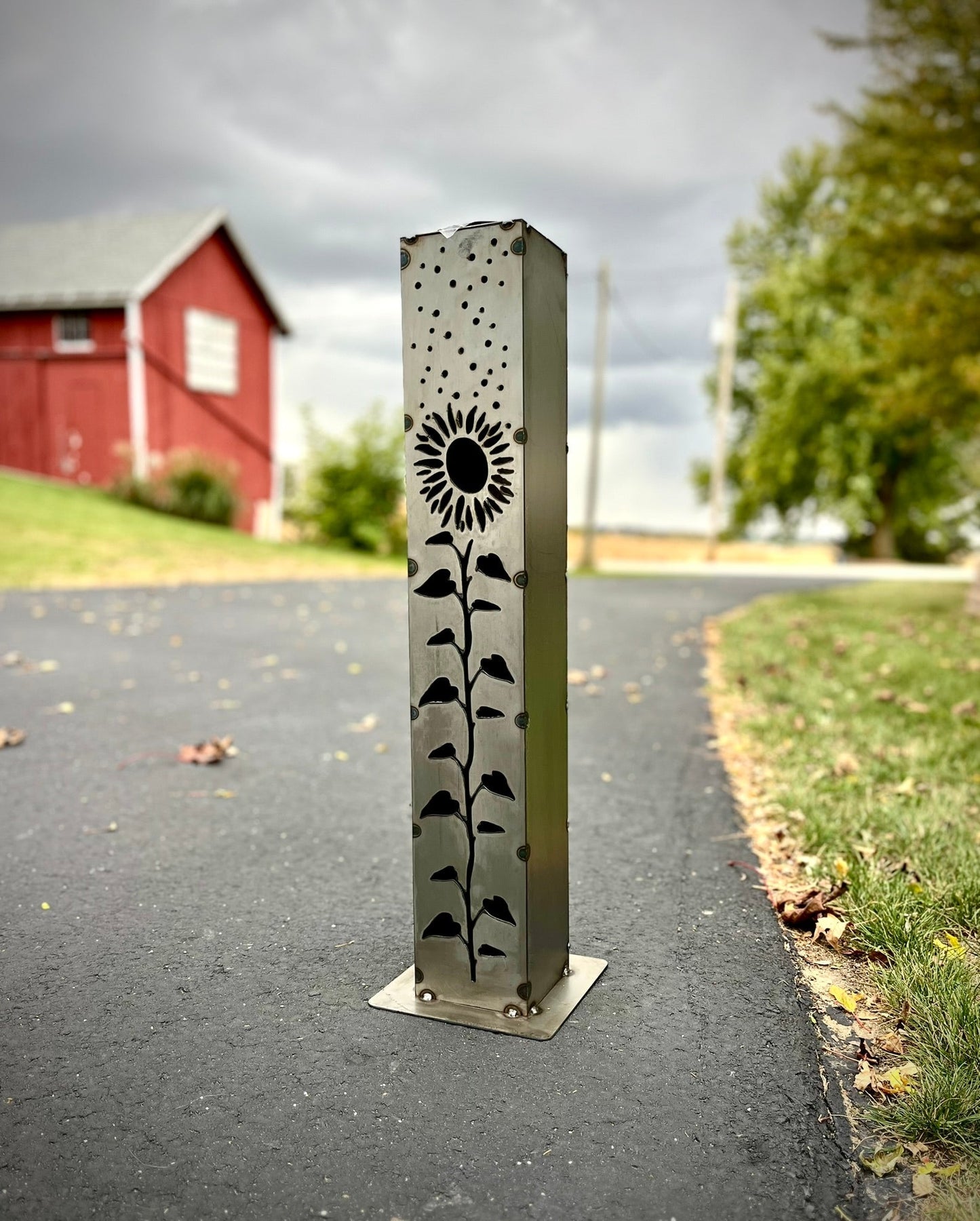 XL Sunflower Under the Stars Solar Pillar | Multiple Sizes