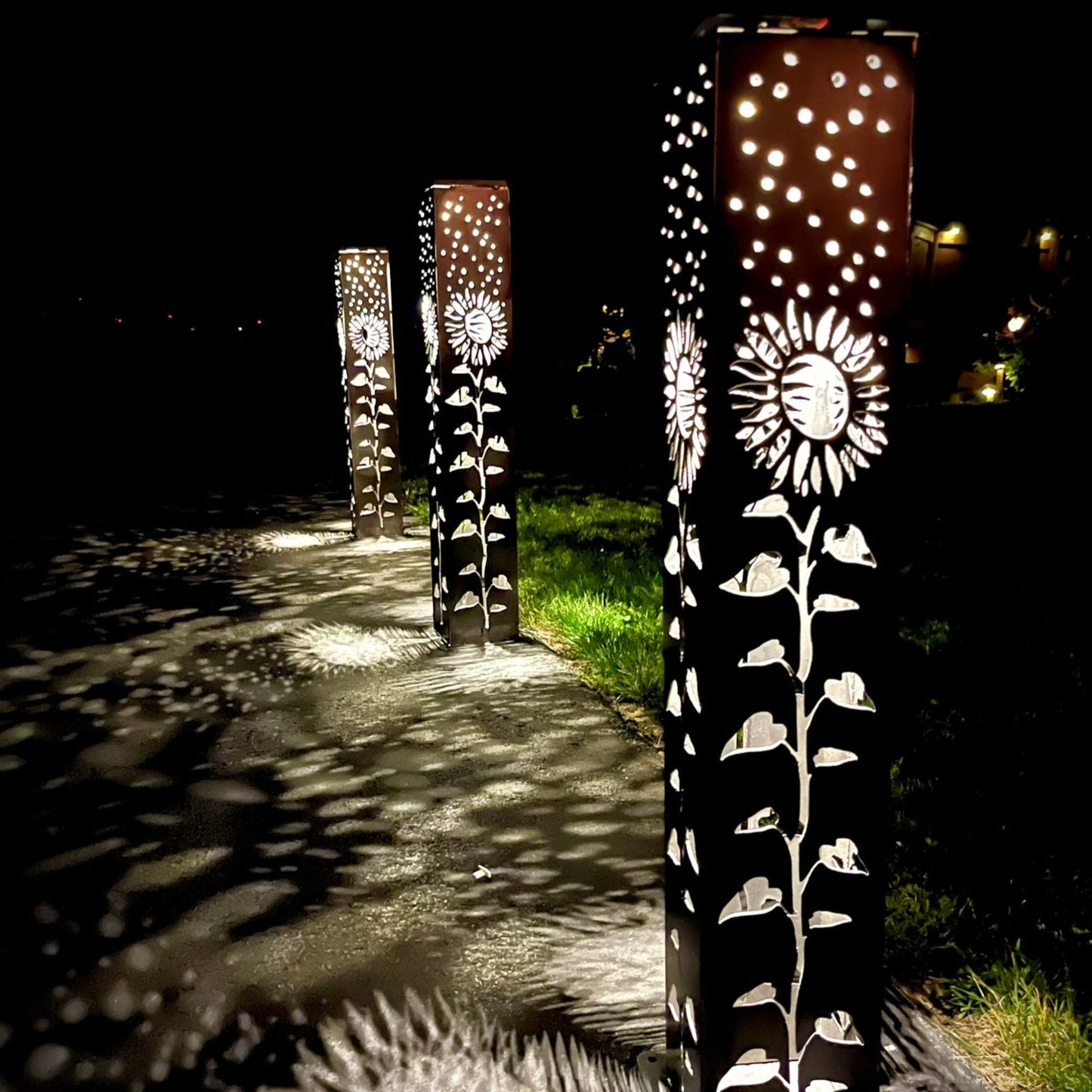XL Sunflower Under the Stars Solar Pillar | Multiple Sizes