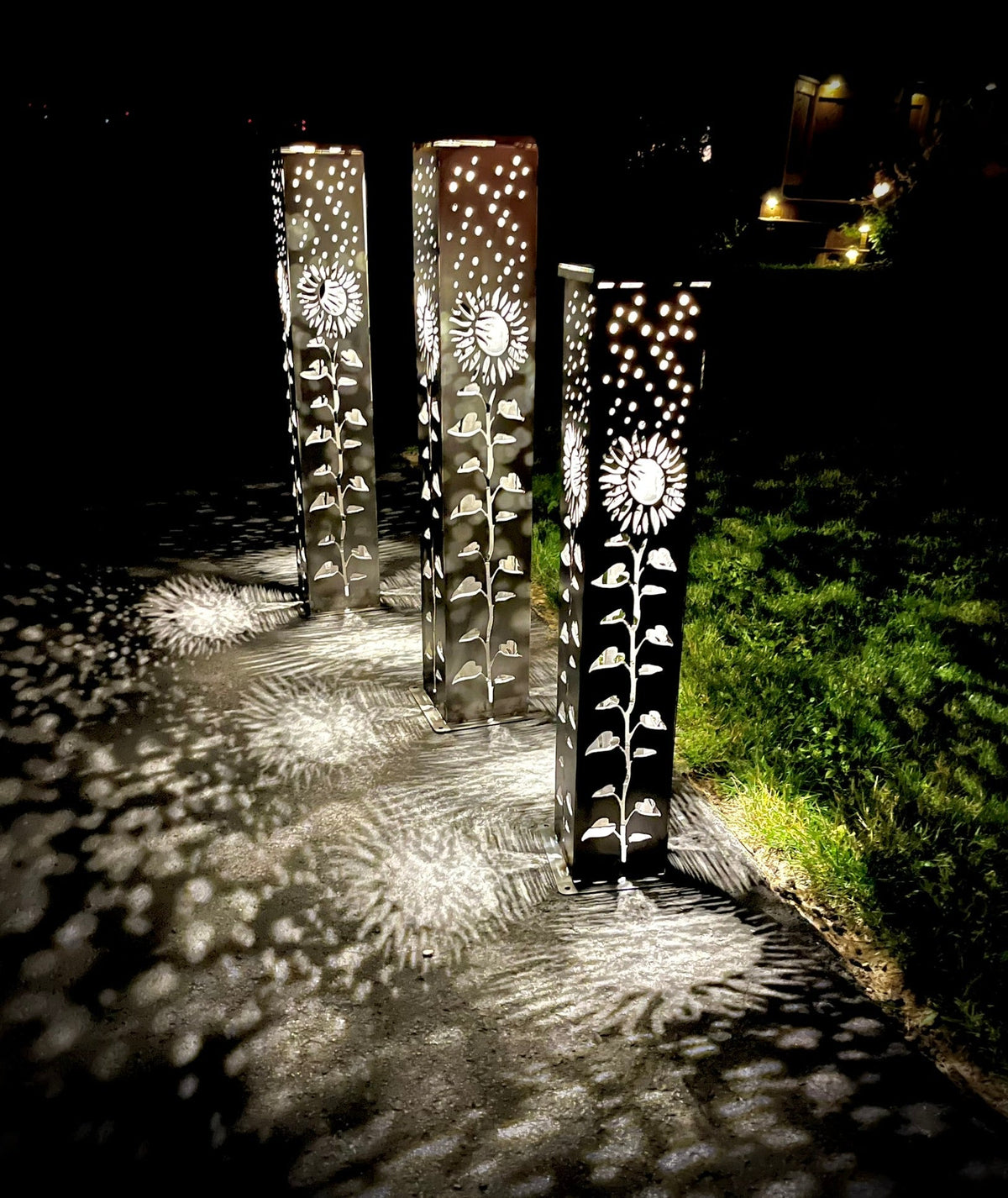 XL Sunflower Under the Stars Solar Pillar | Multiple Sizes